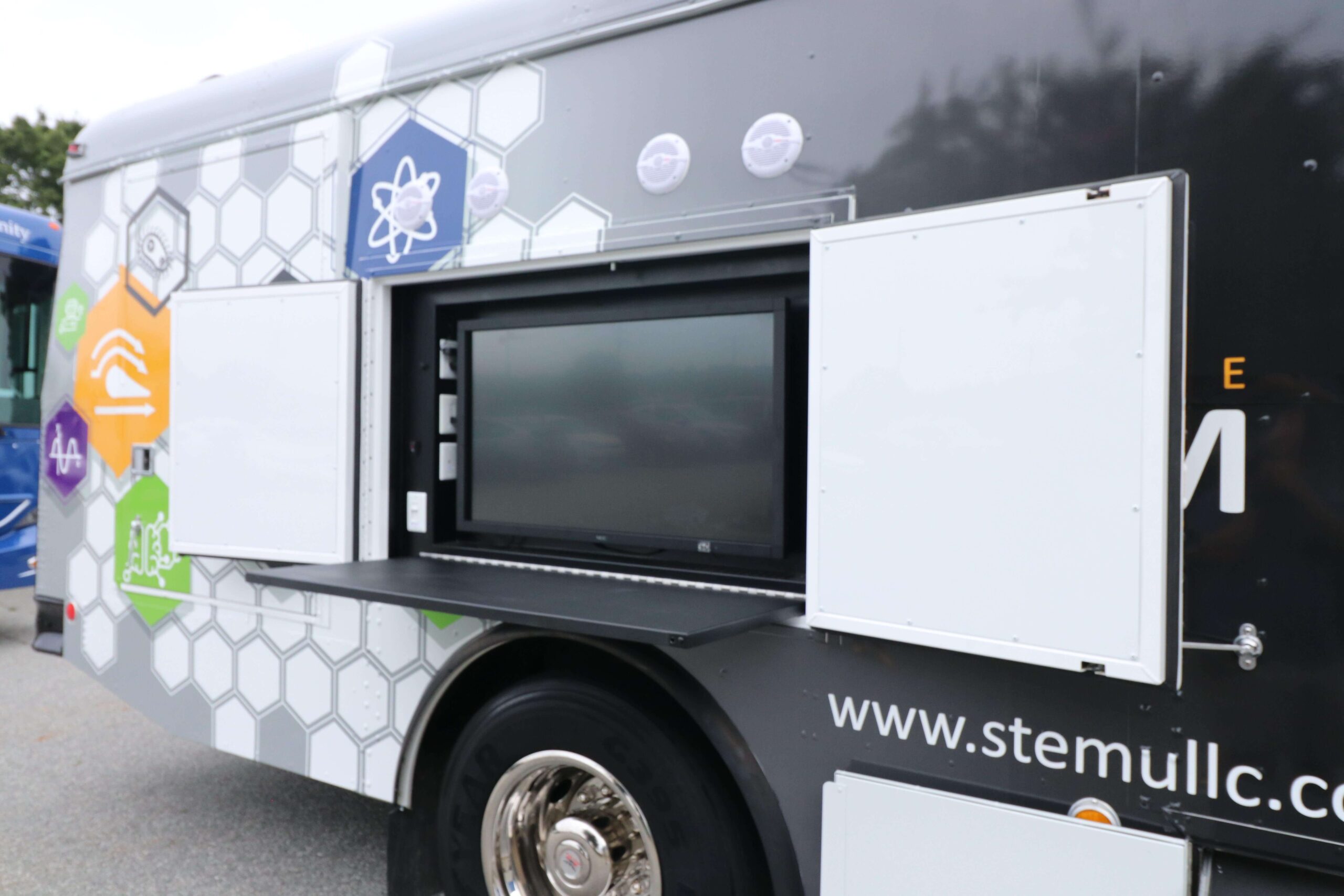 STEM U 37